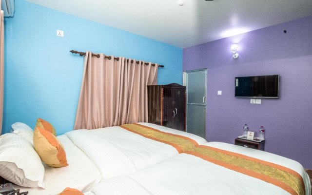 Hotel Omega By OYO Rooms