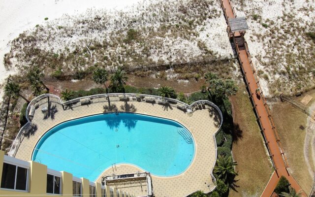 Beach Colony East 15c-penthouse