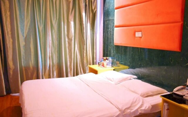 Shiyan Spring Fashion Hotel
