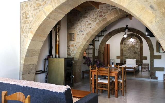 Mantos Stone Apartments