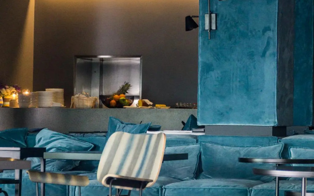 Periscope Hotel