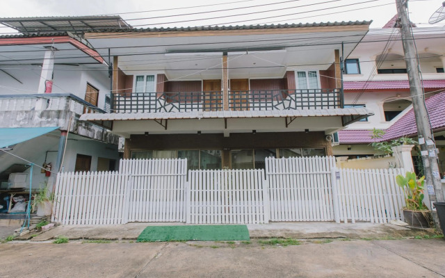 Royal Prince Residence