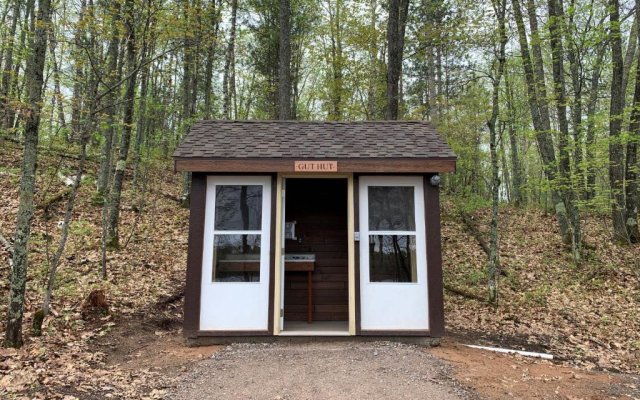 Deerwood Resort Chickadee Cabin