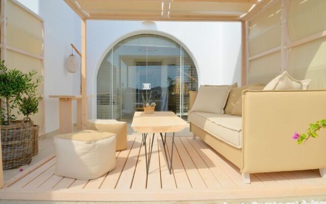 Volcano Luxury Suites Milos - Adults Only