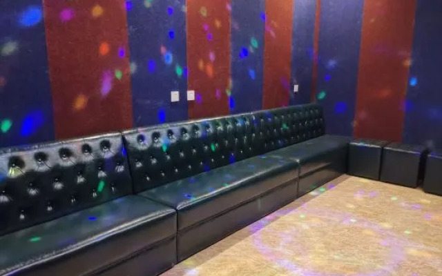 Beijing Huiyaju Farm House