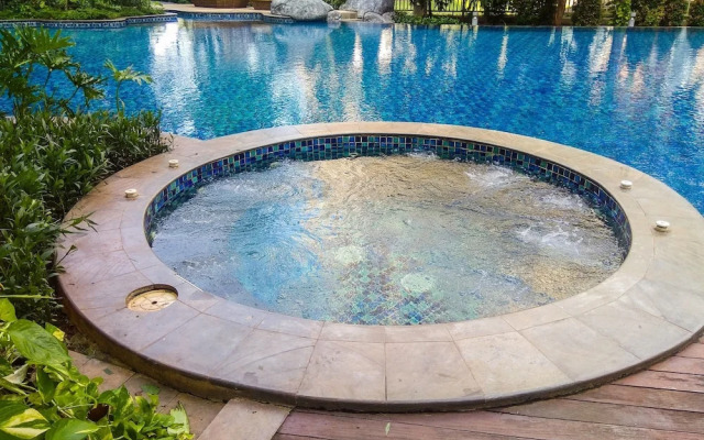 Brand New 1BR The Mansion Apartment