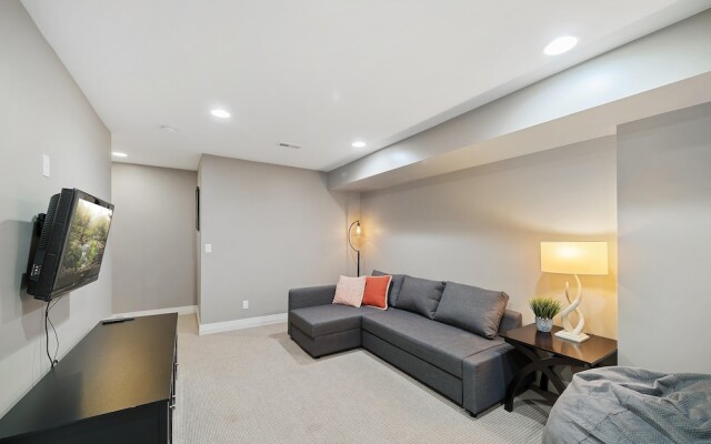 Townhome near RiNo with Rooftop Patio