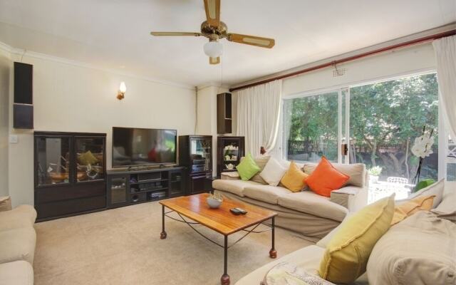 Lenox Lodge Guesthouse