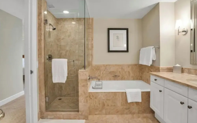 Four Seasons hotel 2bedroom suite