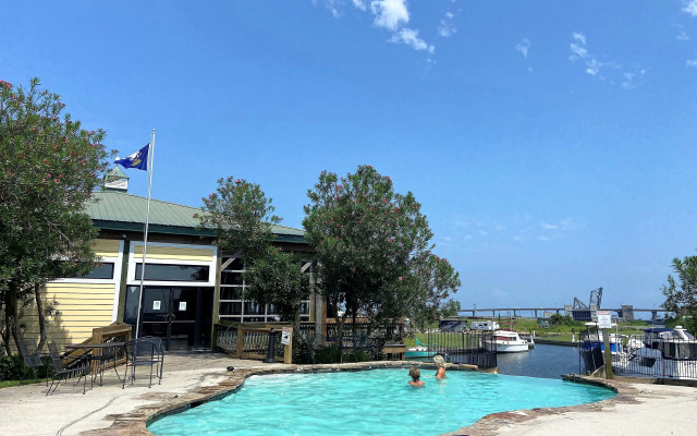 Pontchartrain Landing
