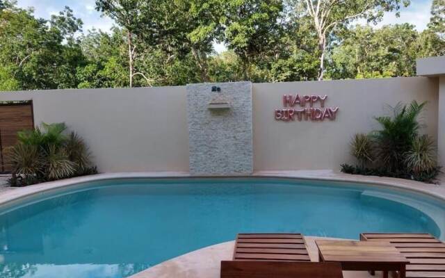 One Extra Free Night Staying 3 Nights Intl Chef & Yacht - Brekky Available