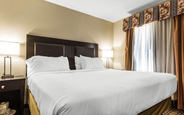 Clarion Inn Pittsburgh Cranberry