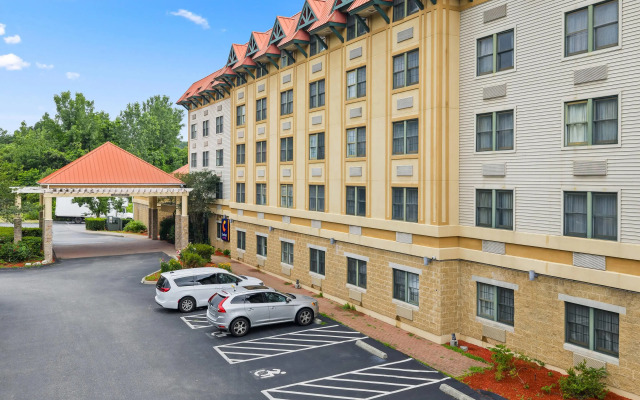 Comfort Suites Near Casinos Norwich-Uncasville CT
