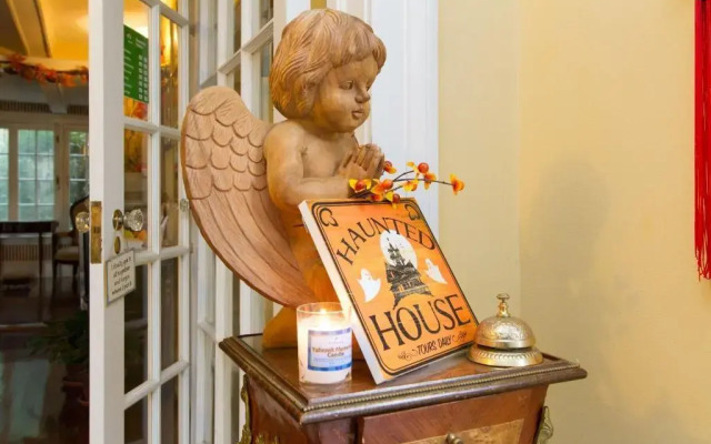 The Harbor Rose Bed & Breakfast