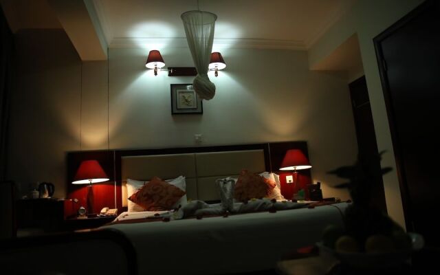 Rahnile Hotel
