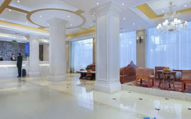 Vienna Classic Hotel (Anlu Jiefang Avenue)