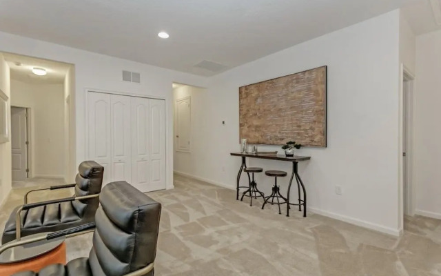 12 Bedroomsq Foot Villa Villa by Redawning