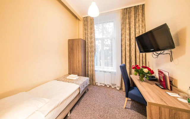 Lothus Hotel