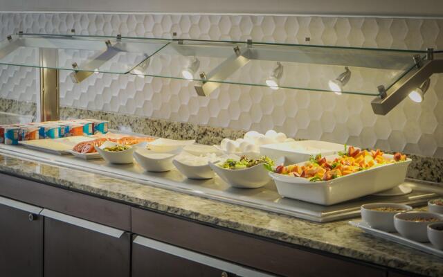Staybridge Suites Guadalajara Expo by IHG