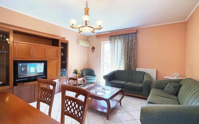 WSD Luxury Cozy 2BD Apt with study & City View Balcony