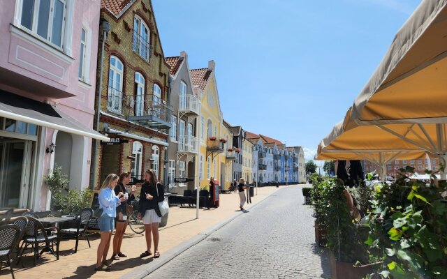 Harbour Walk