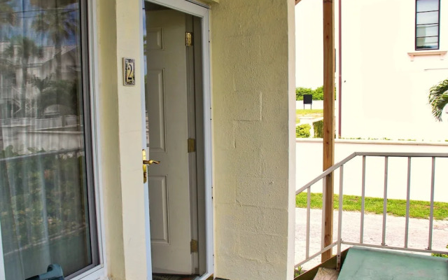 Premier Pass-a-grille Beachside Condo (108-14)