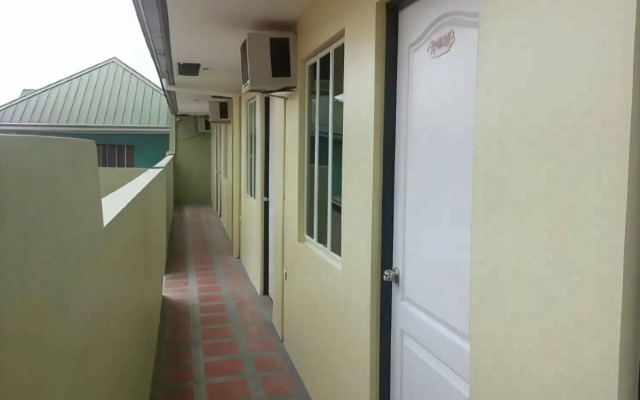 RedDoorz near Walking Street Angeles City