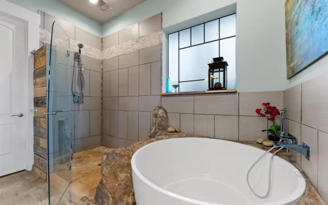 Nancy Key W/pool, Wine Cave, Optional Boat Rental