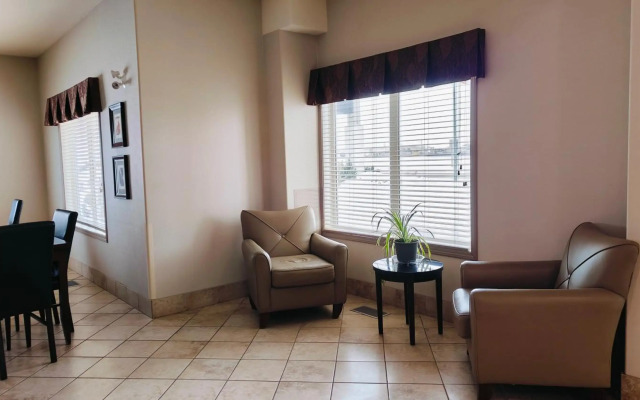 Coast Weyburn Hotel