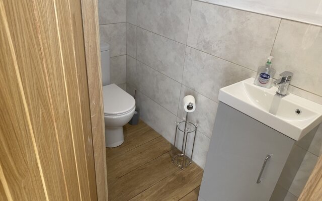 The Annex at Meeks Park Immaculate 2 bed