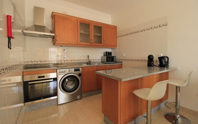 Disinfected Apartment - Armação de Pera with Pool by Homing