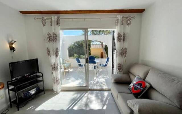 Bungalow Mar W1B02
