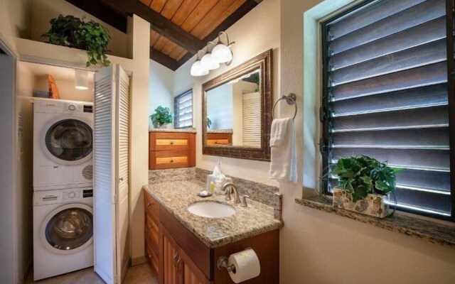 Wailea Ekolu, #312 1 Bedroom Condo by RedAwning