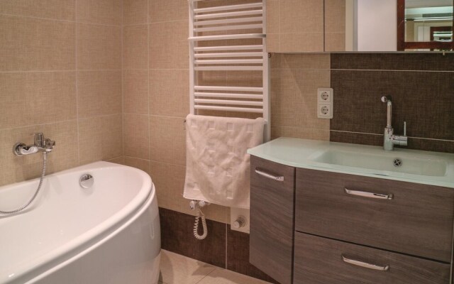 Awesome Apartment in Warnemünde With 1 Bedrooms and Wifi