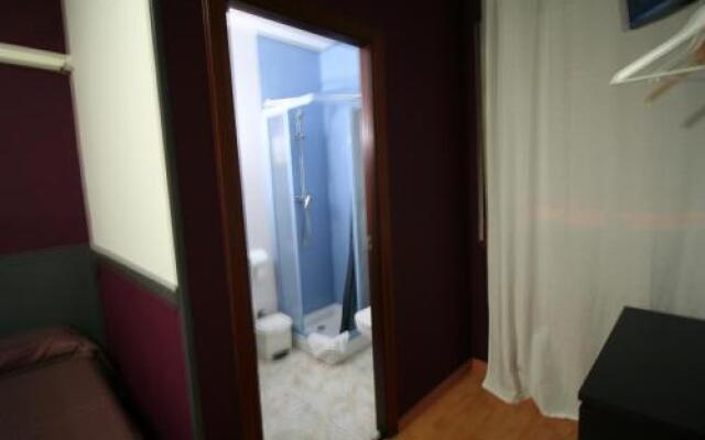 Hostal Avenida Madrid