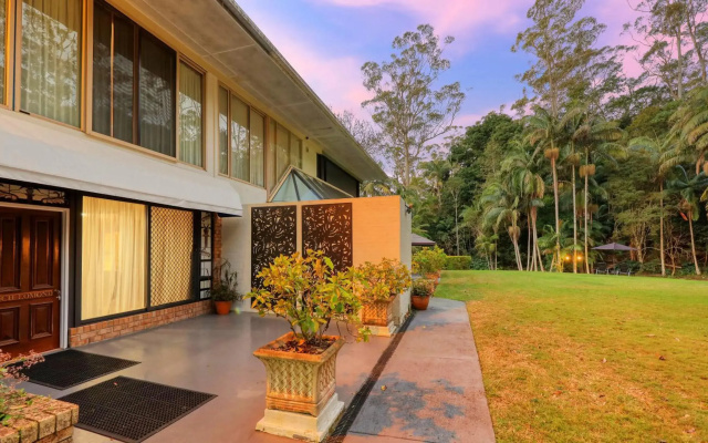 Mt Tamborine Stonehaven Manor