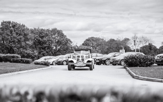 Holiday Inn A55 Chester West by IHG