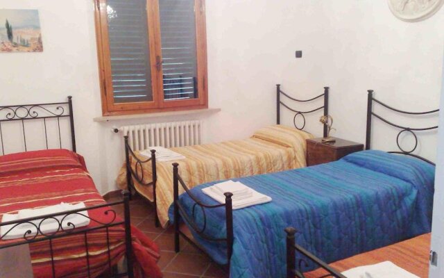 Villa In Lucca Placed in a Residential Area, all Services Nearby