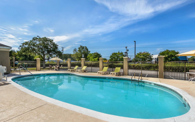 Comfort Suites Myrtle Beach Central