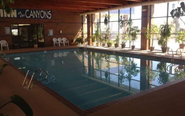 Inn at the Canyons