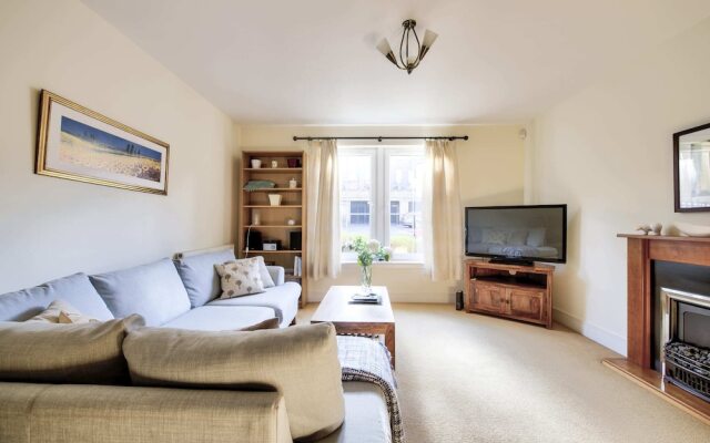 Guestready - Bright, Spacious 2bdr Flat