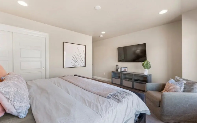 Desert Serenity 4 Bedroom Townhouse