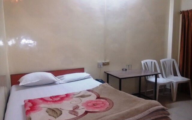 Hotel Aradhana Lodging