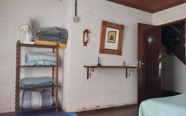 Passa Quatro- CASA INTEIRA RUSTICA para até 9 pessoas