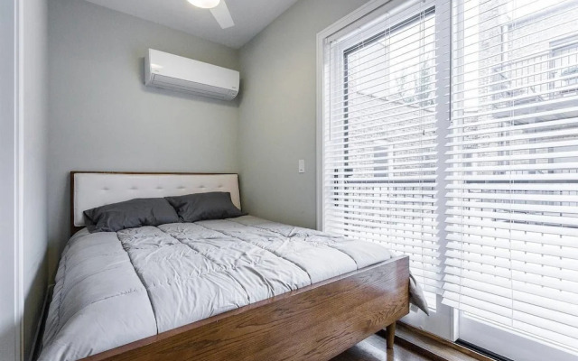 Comfy Executives Studio