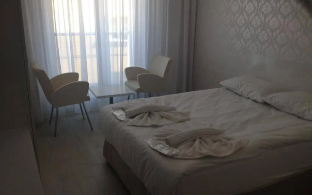 Cinas Hotel