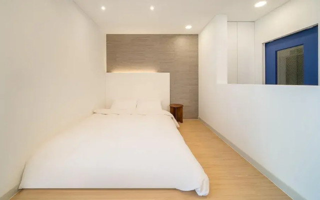 Changwon 055 Poolvilla