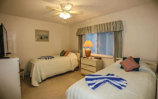 Royal Pelican 173 by Distinctive Beach Rentals