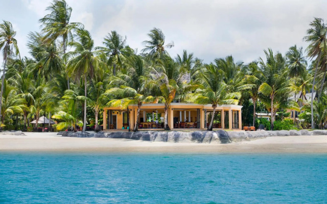 Peninsula Beach Resort
