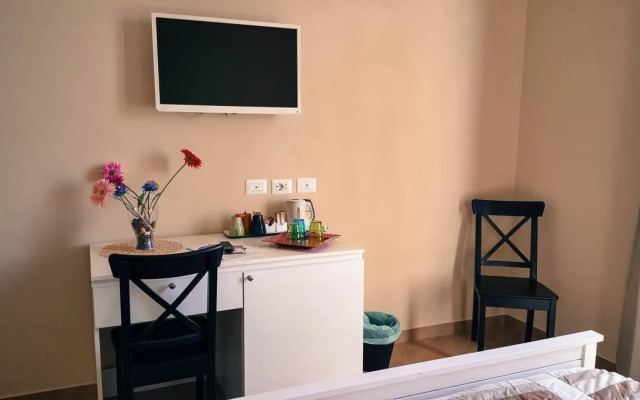 Serventi Longhi Rooms